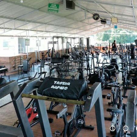 بوكارامانغا Hotel Santa Sofia المظهر الخارجي الصورة